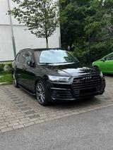 Audi SQ7 7 Sitzer - Audi SQ7 in Stuttgart