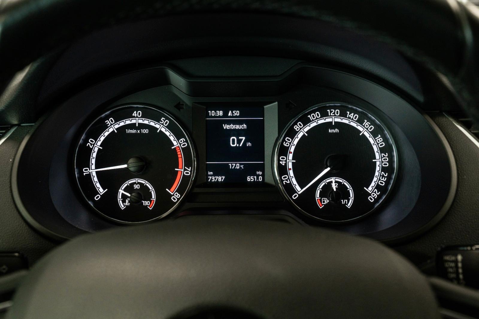 Skoda Octavia Combi Ambition Navigation PDC 1.Hand