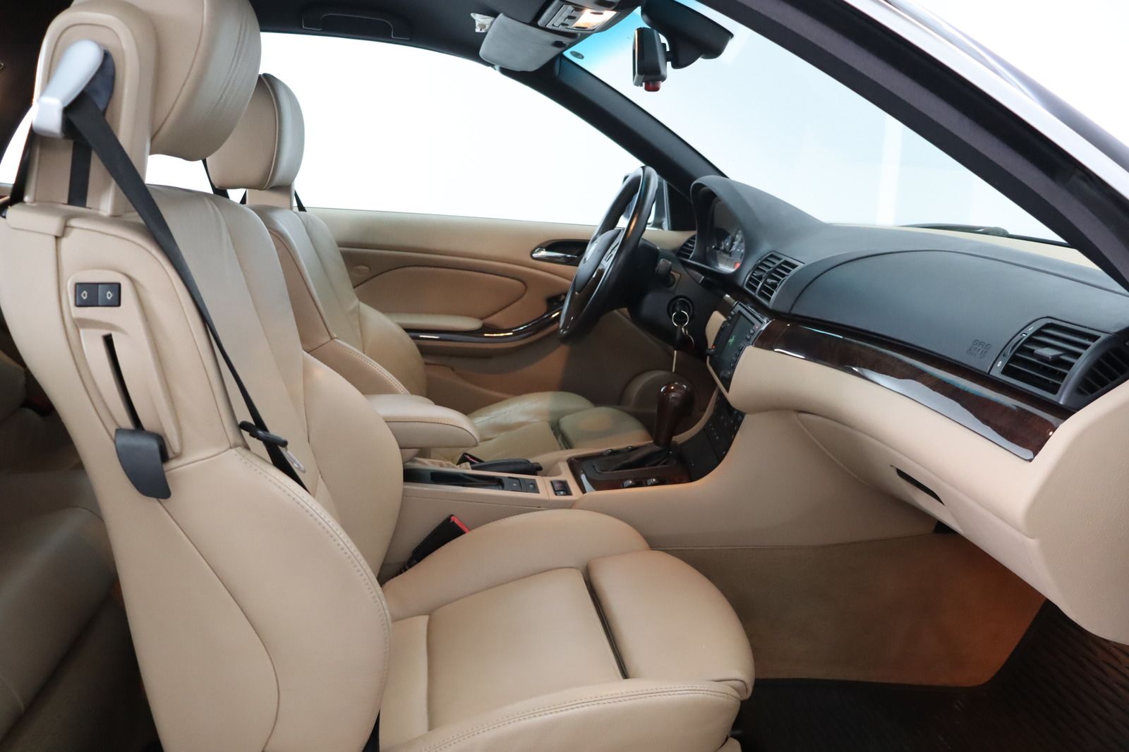 Fahrzeugabbildung BMW 325 Ci * Navi * Xenon * Memory * Leder