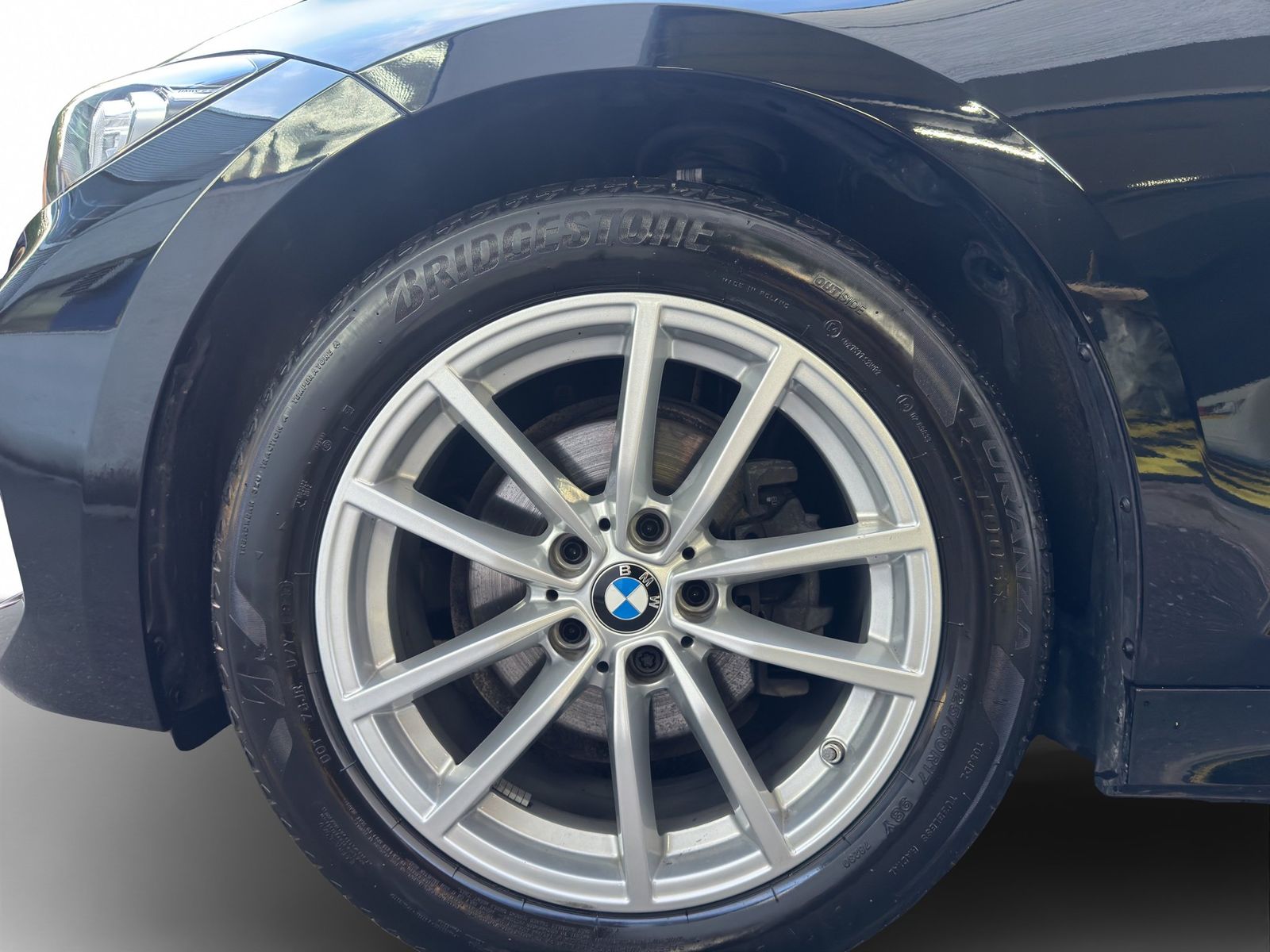 BMW 318i Touring foto 3