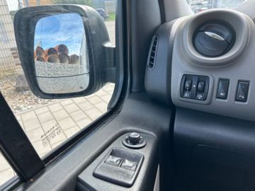 Renault Trafic - 12