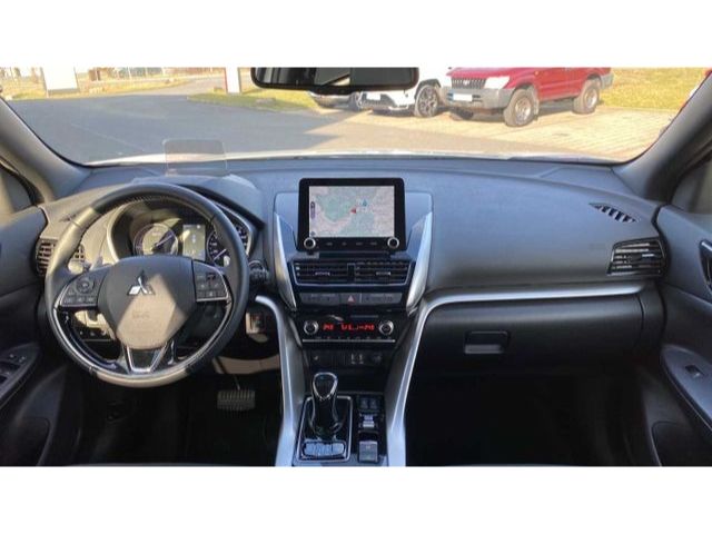Fahrzeugabbildung Mitsubishi Eclipse Cross Plug-In Hybrid 4WD Intro Edition