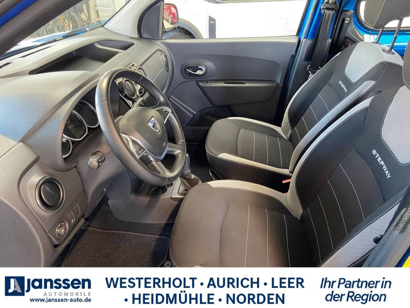 Fahrzeugabbildung Dacia DOKKER Stepway SCe 100
