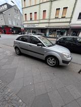 Kia Rio 1.4 55kW ATTRACT ATTRACT - Kia Rio Attract mit Benzin-Antrieb