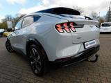 Ford MUSTANG MACH-E ExRange PREMIUM AWD+360°+Pano+AHK - Ford Mustang Mach-E aus 2021
