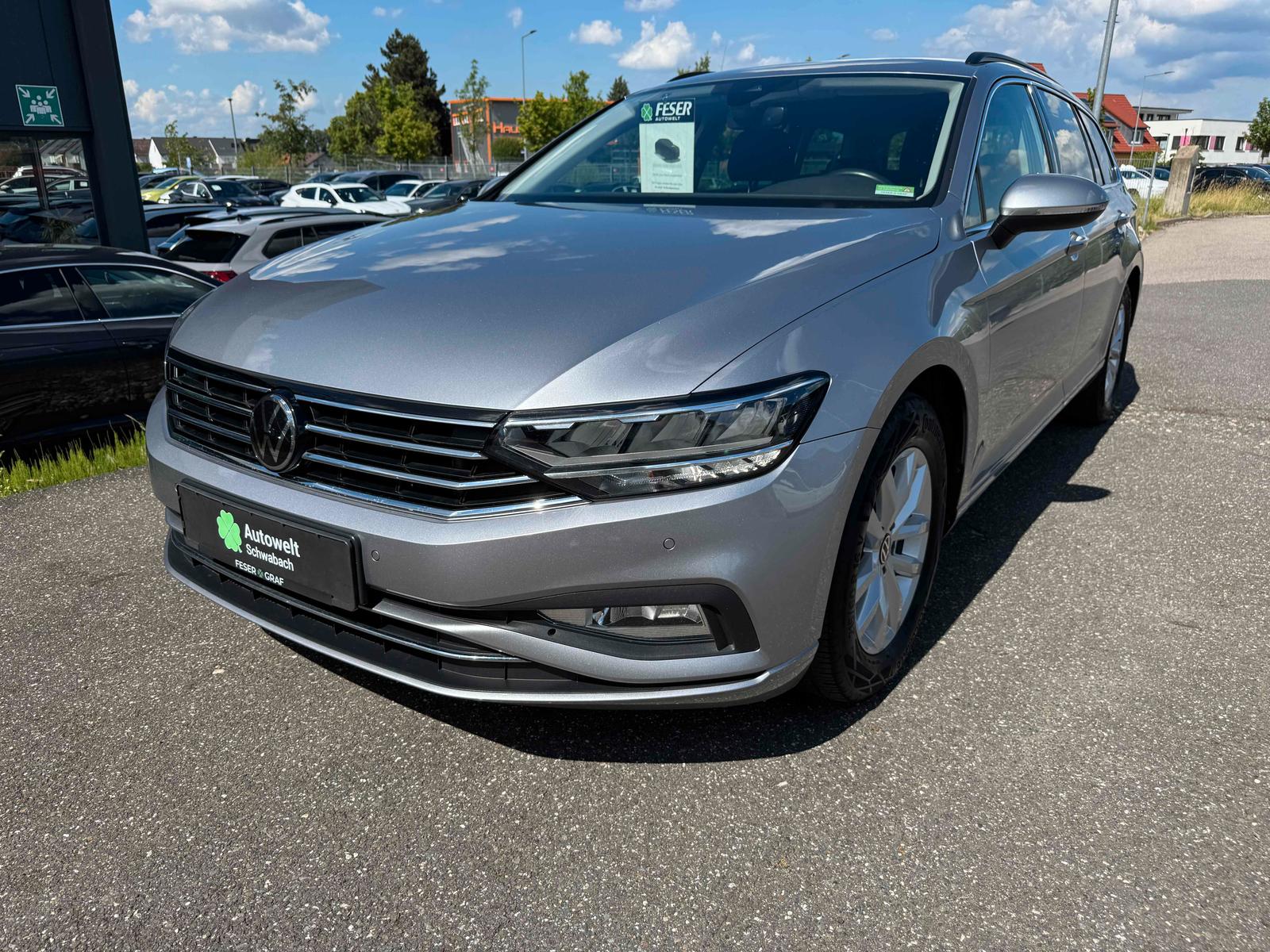 Volkswagen Passat Variant Business 2.0 TDI DSG ACC LED NAVI