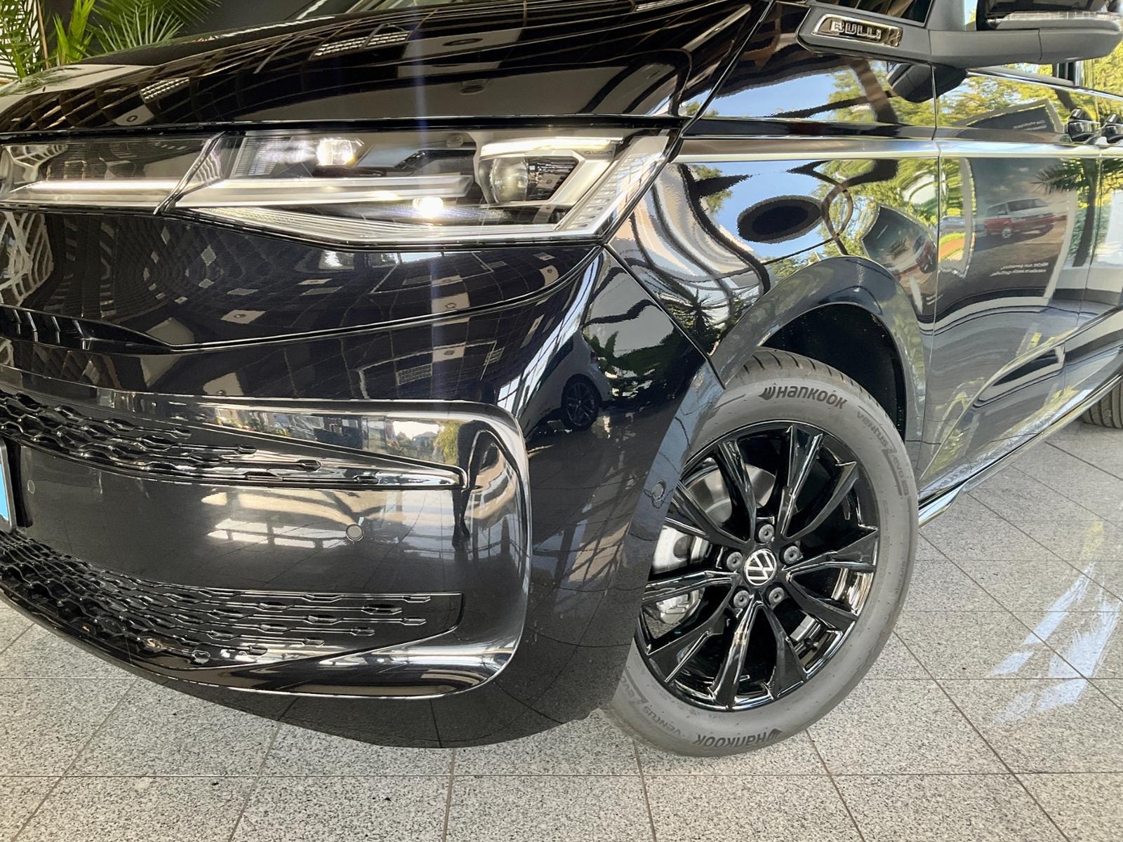 Volkswagen T7 Multivan 2.0 TDI DSG Style lang AHK PANO NAVI