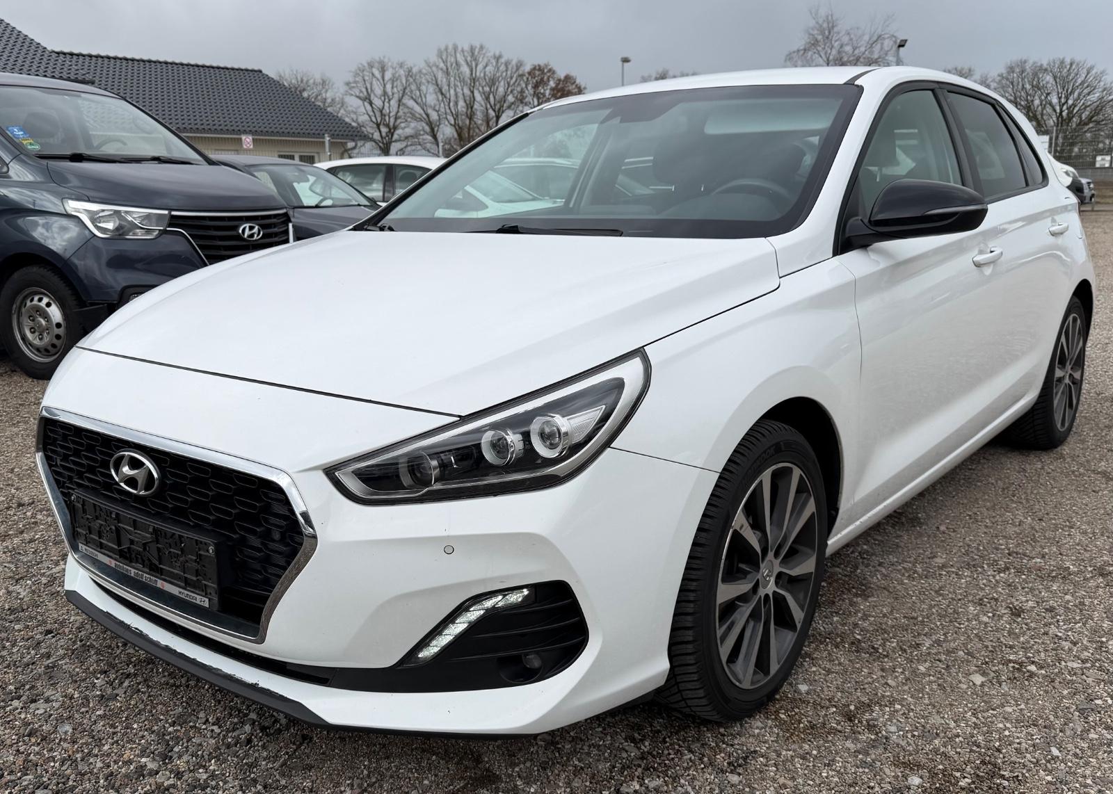 Hyundai i30 1.6 CRDi 85kW YES!
