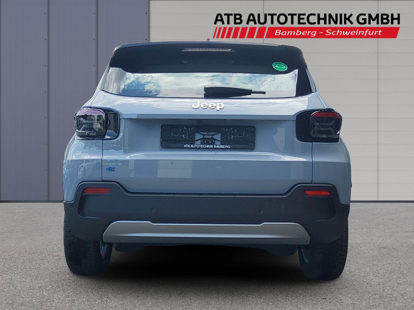 Fahrzeugabbildung Jeep Avenger Elektro Altitude, Wärmepumpe, SHZ, PDC,