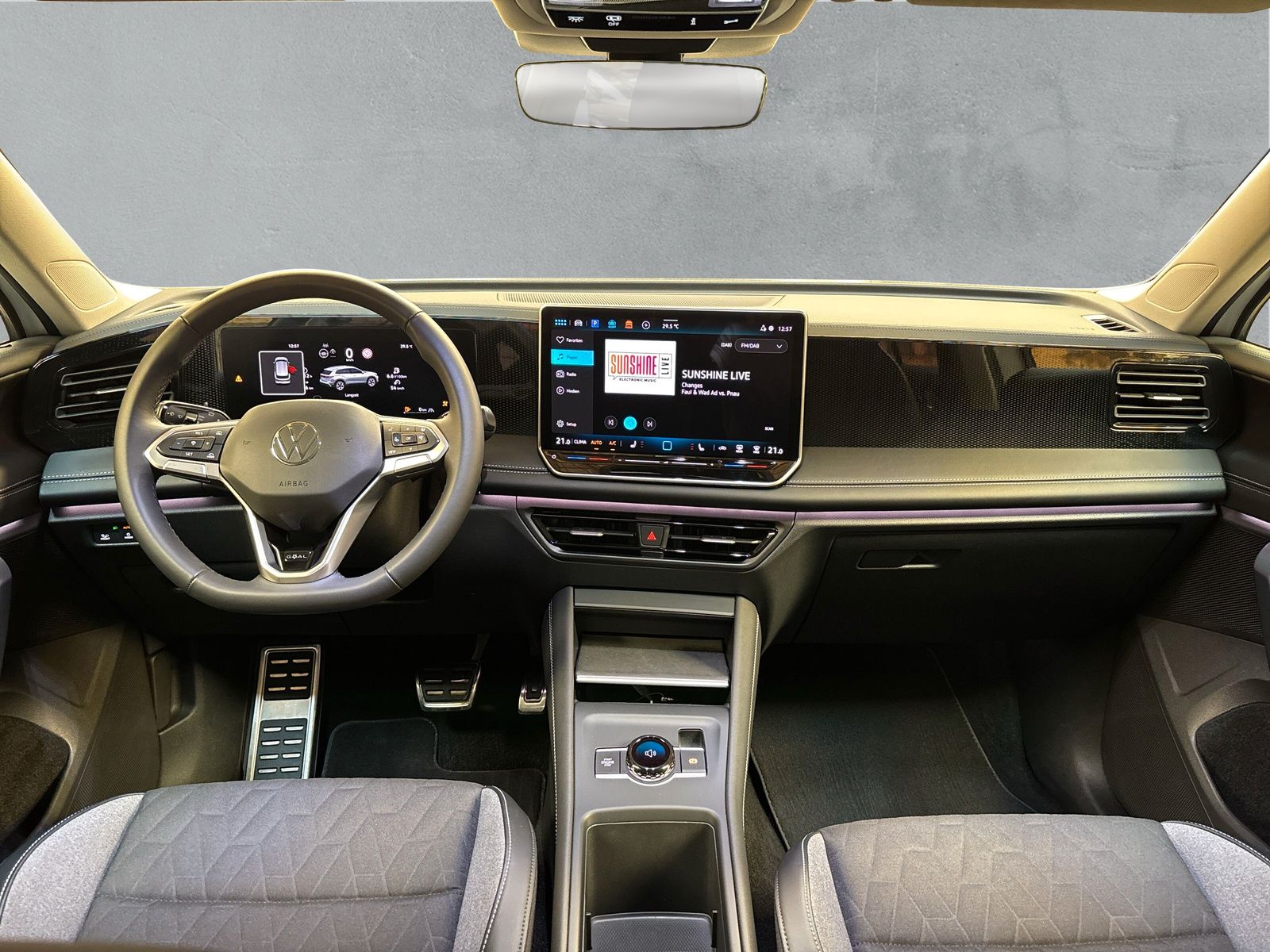 Fahrzeugabbildung Volkswagen Tiguan 2.0 TDI Goal AHK LED SHZ Kamera