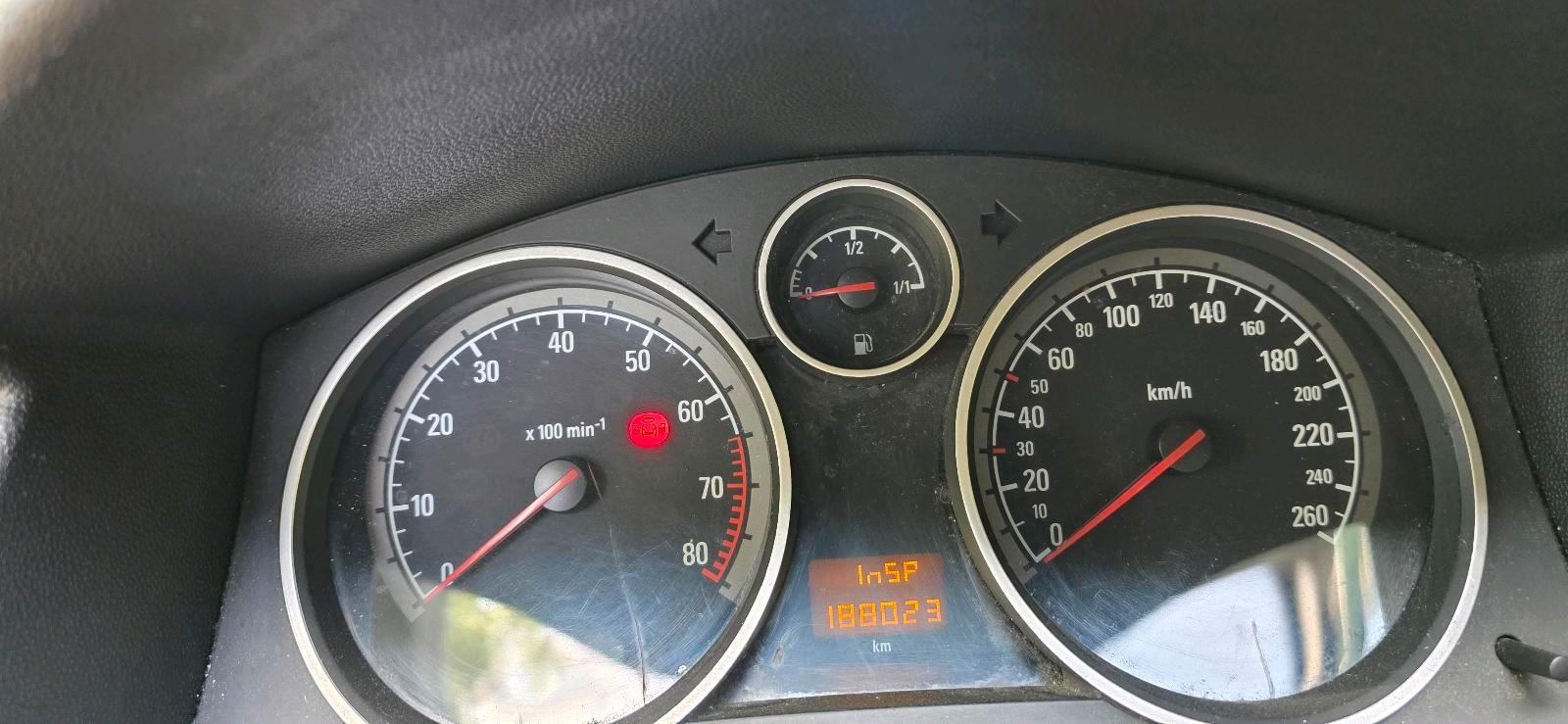 Opel Astra 2005 — photo 8