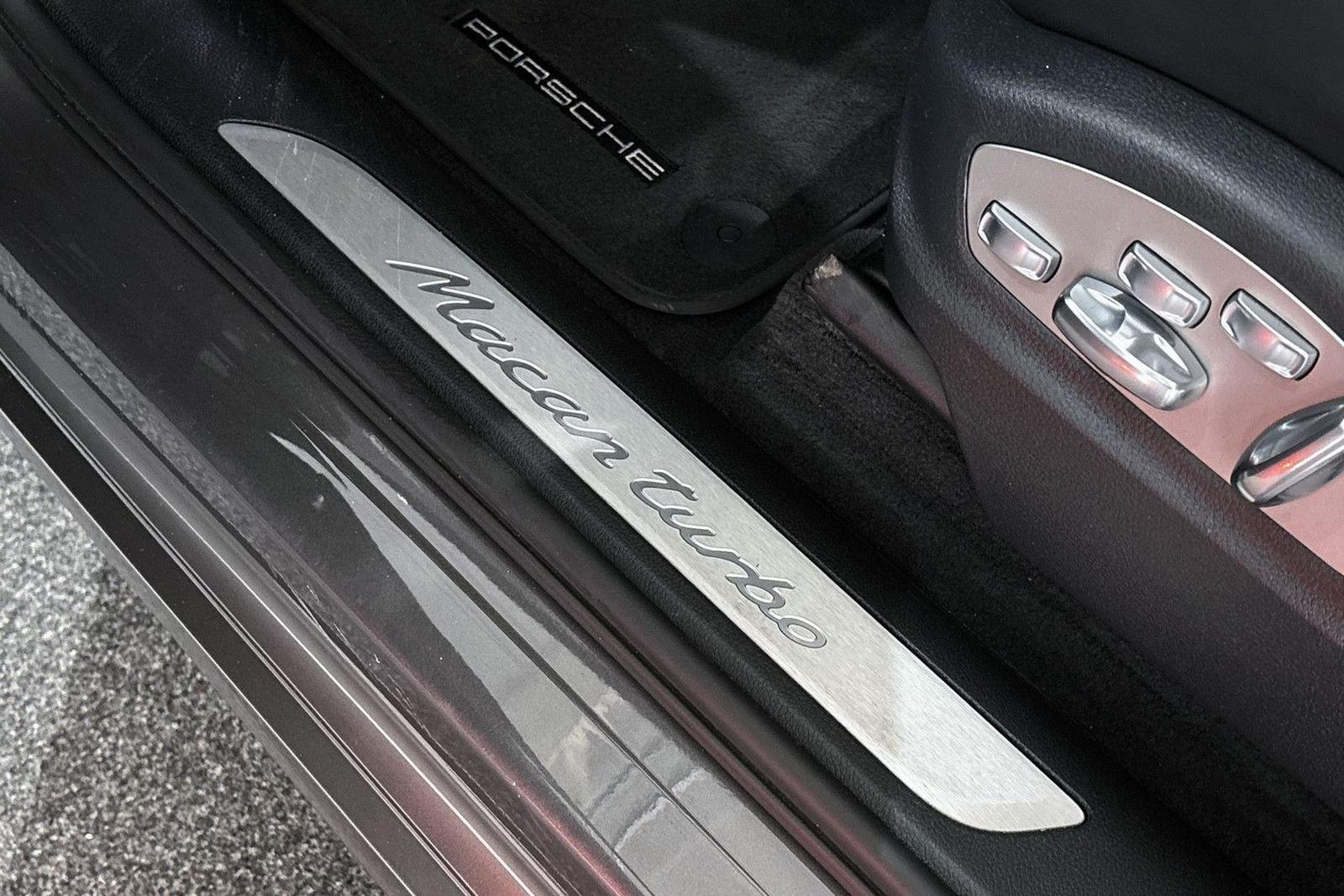 PORSCHE MACAN 3.6 TURBO 400 ch
