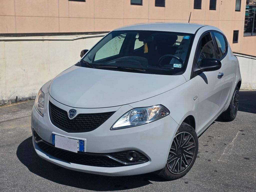 Image of Lancia Ypsilon