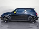 MINI Cooper SE. Classic Trim Navi Sportsitze PDC CarP - schwarze MINI Cooper SE