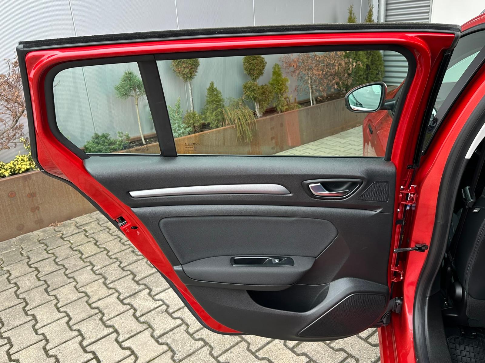 Renault Megane Grandtour TCe 140 EDC Zen*Navi*LED*DAB*AC