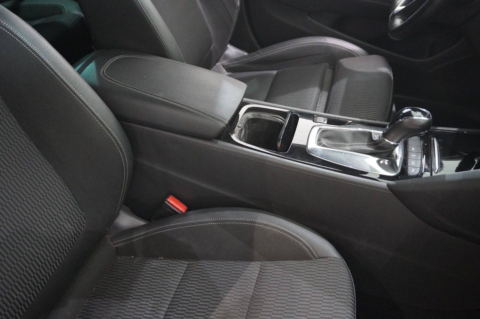 Fahrzeugabbildung Opel Insignia B GS 2.0D DYNAMIC NAVI/LED/KAMERA/AHK