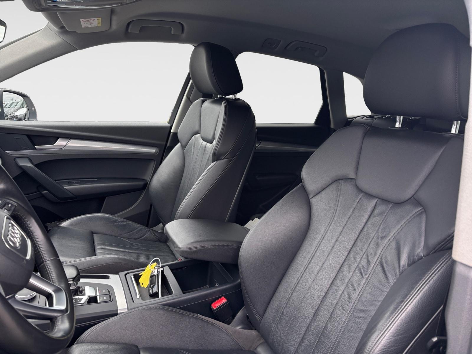 Audi Q5 2,0 TFSI S-Tronic sport quattro Navi