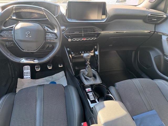 Peugeot 2008 Allure GT-Line PT 130