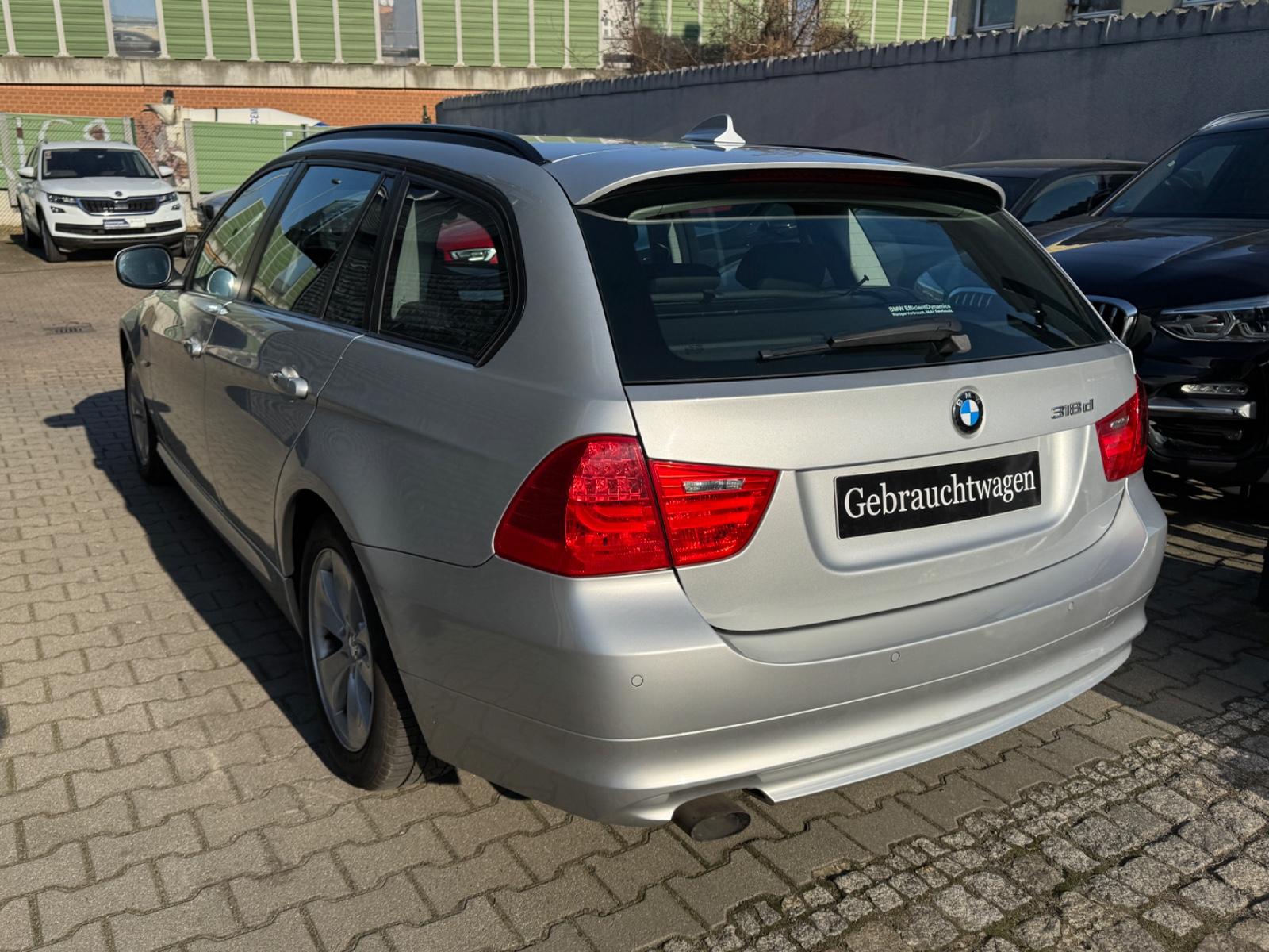 BMW 318d touring 1. Hand