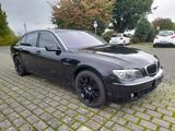 BMW 760Li A V12. Vollausstattung. 1A. TipTop Zustand - BMW 760 von privat