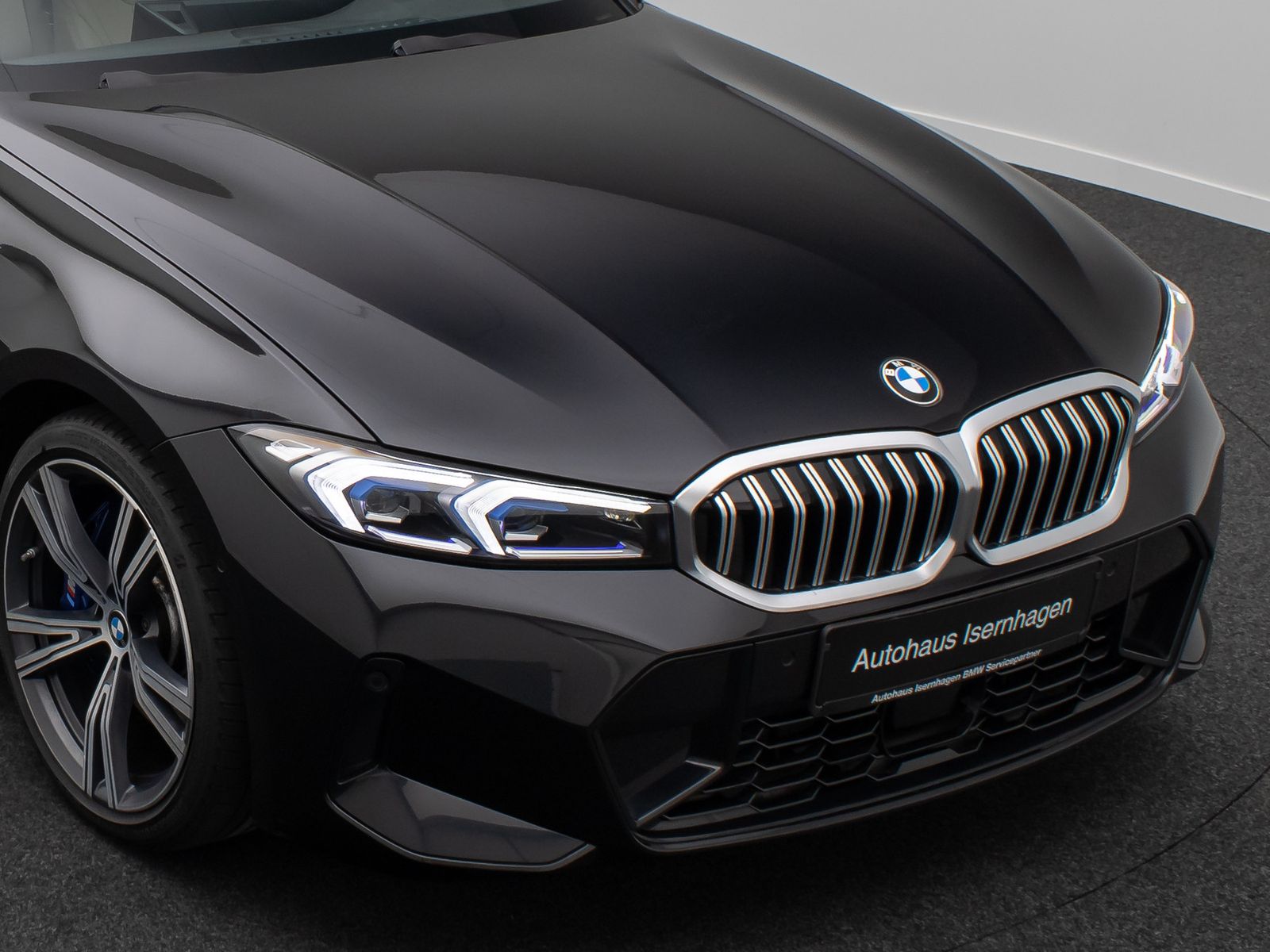 Fahrzeugabbildung BMW 330i MSport DAB Memory Kamera H/K Komfort 19Zoll