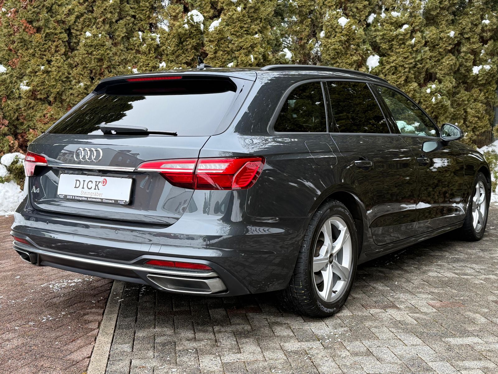 Fahrzeugabbildung Audi A4 Avant 40TDI S-tr LED+NAV+SHZ+AHK+KAM+MEMO+MMI