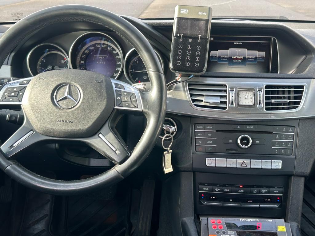 Mercedes-Benz E 200