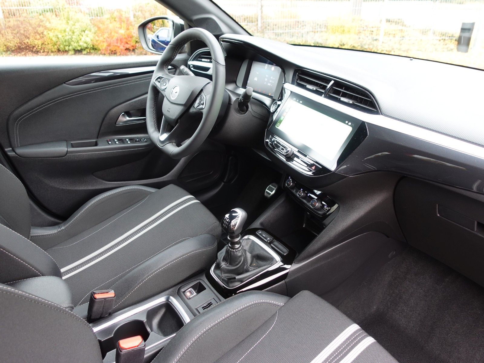 Fahrzeugabbildung Opel Corsa 1.2 Dir.Inj. Turbo GS74kw/NAVI/MATRIX/Tech