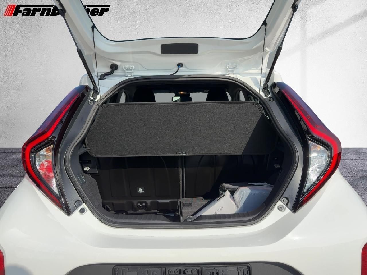 Fahrzeugabbildung Toyota Aygo X 1,5 Hybrid Active *SHZ *RCAM *CARPLAY*