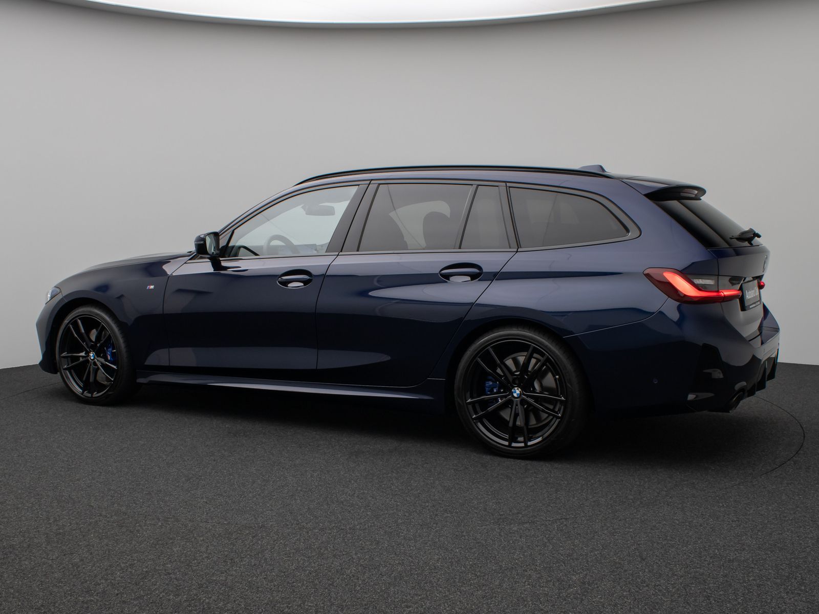 Fahrzeugabbildung BMW 320i M SportPro Panorama Kamera DAB HiFi Stop&Go