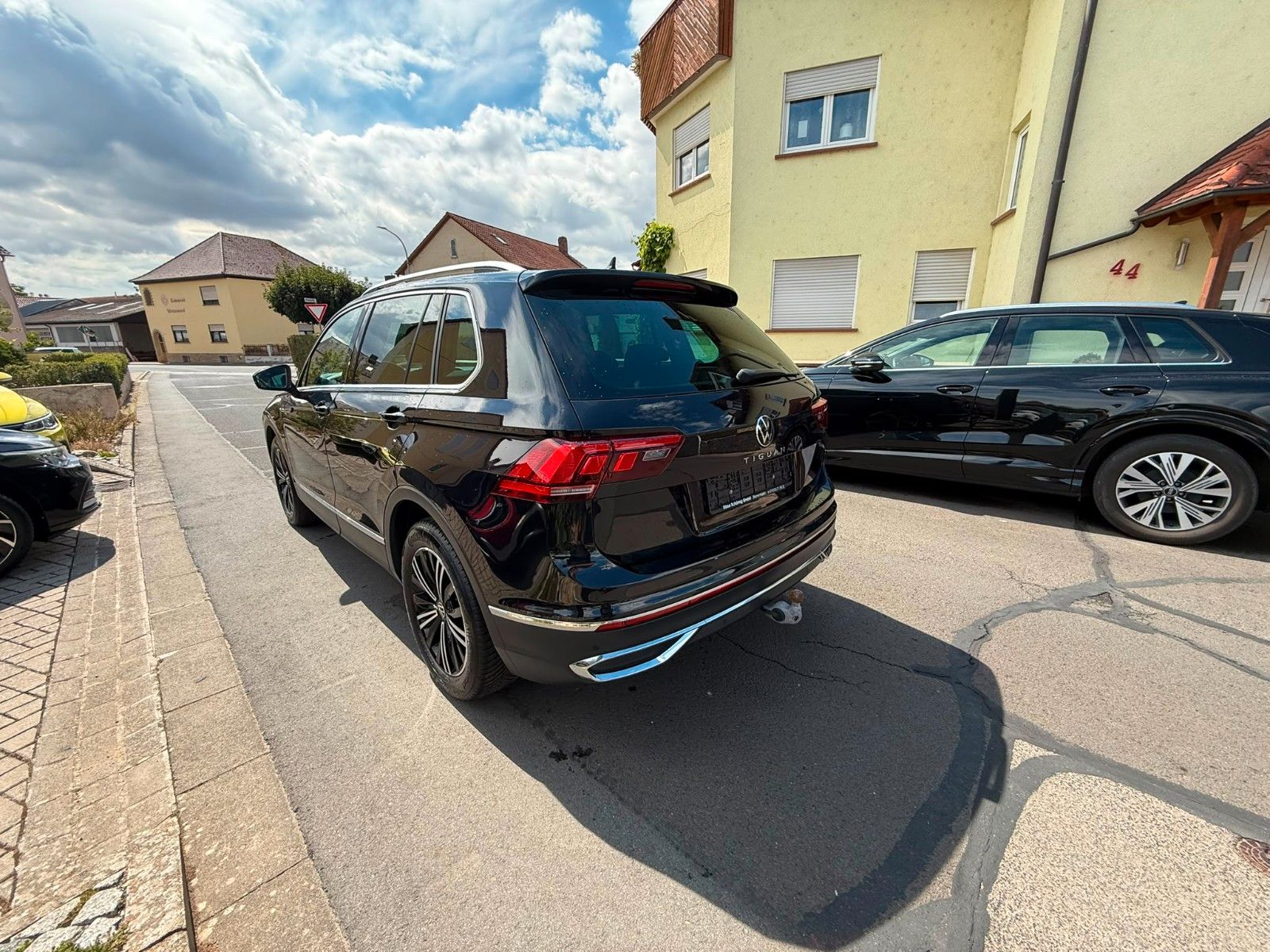 Volkswagen Tiguan 1.5 TSI DSG Elegance AHK schwenkbar imagem 3