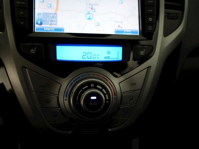 ix20 SPACE PLUS BLUE+NAVI+RÜCKFAHRKAMERA+SCHIEBE
