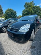 Toyota Corolla Verso 2.2 D-cat 7 sitze - Toyota Corolla Verso in München