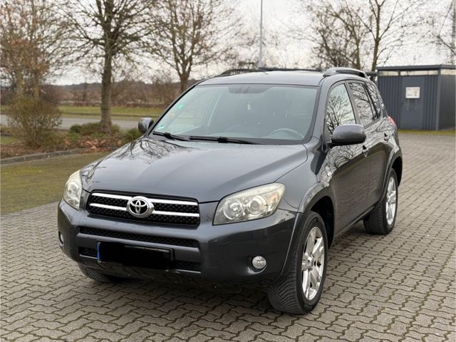 Toyota RAV 4 2.2-l-D-4D 4x4 Executive AHK