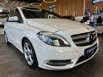 Mercedes-Benz B 180 *KLIMA*SZHZ*LEDER*NAV*PDC*SPUR*TOTWINKEL