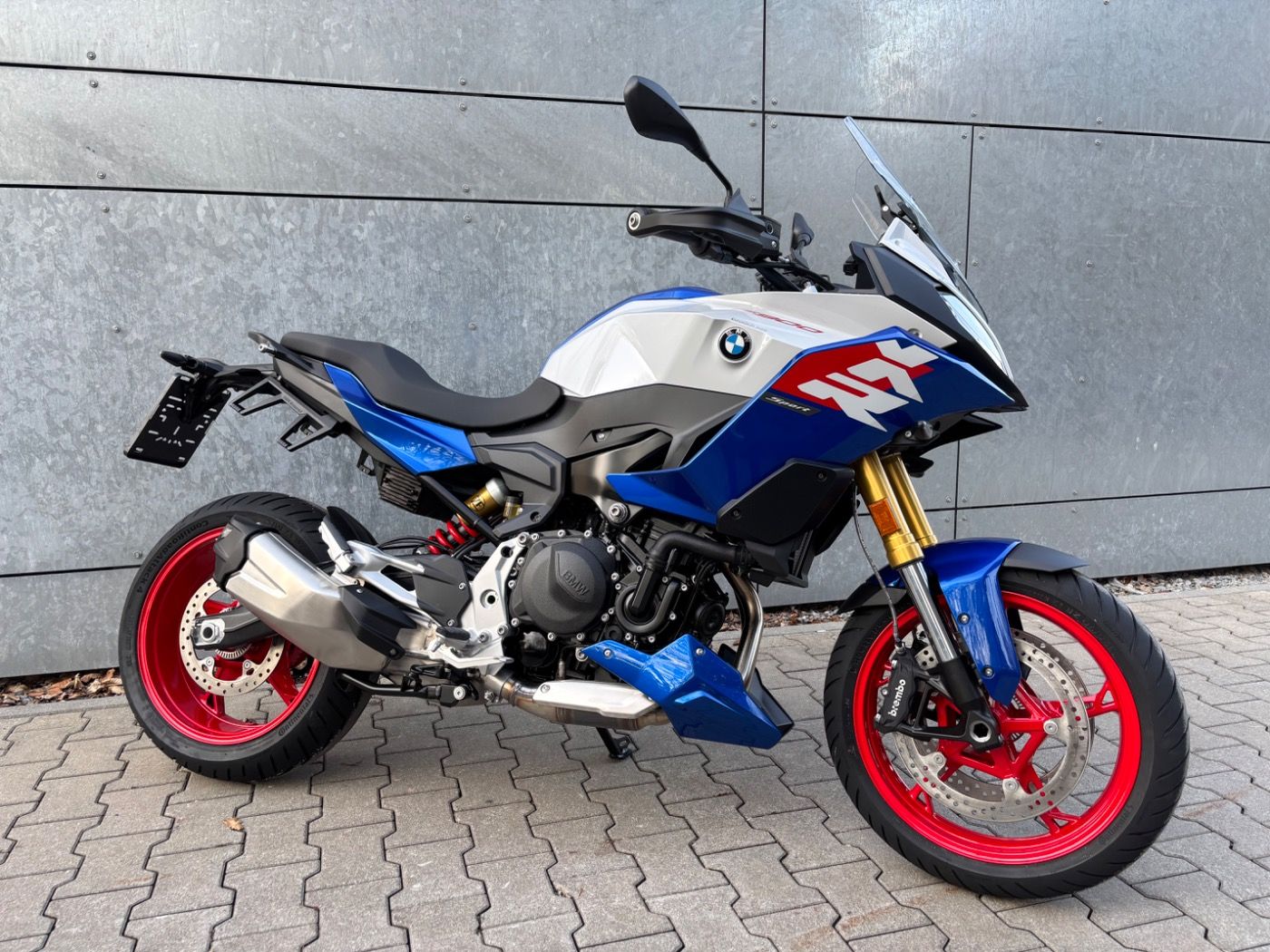 Fahrzeugabbildung BMW F 900 XR Style Sport