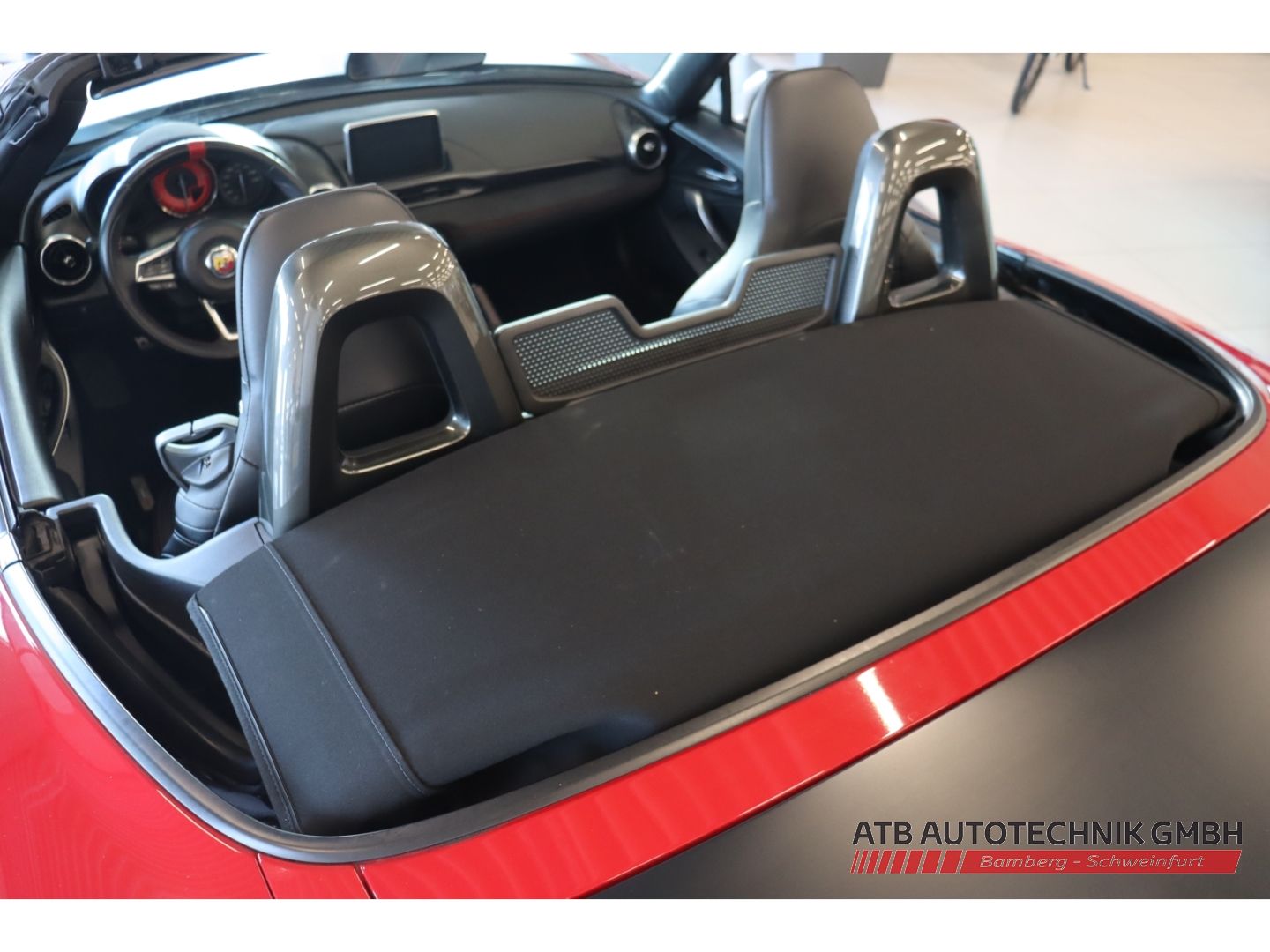 Fahrzeugabbildung Abarth 124 Spider 1.4 MultiAir Turbo Nr. 624 BOSE Faltd