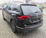 Volkswagen Tiguan "Life" 2,0TDI Automatik - Volkswagen Tiguan mit Diesel-Antrieb: mit Klimaanlage