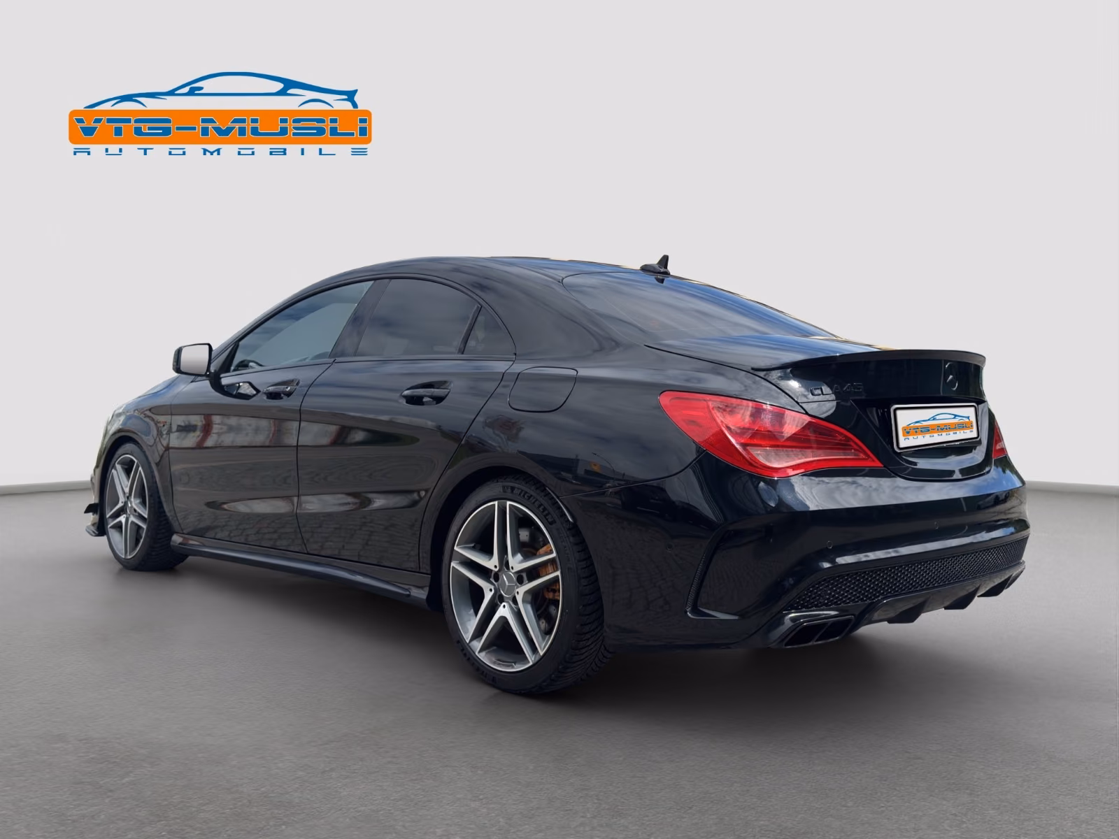 Mercedes-Benz CLA 45 AMG  4Matic * Sound System HK *