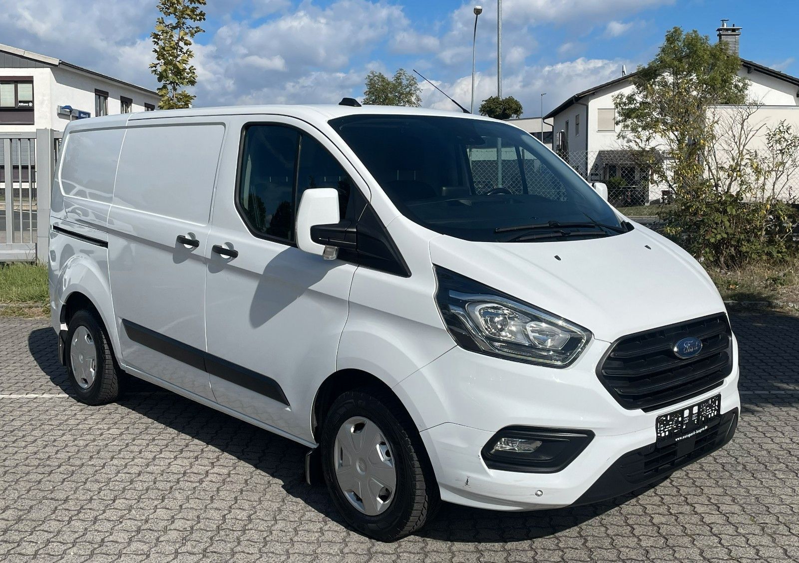 Ford Transit Custom 300 L1 BOTT Regale Klima Navi PDC