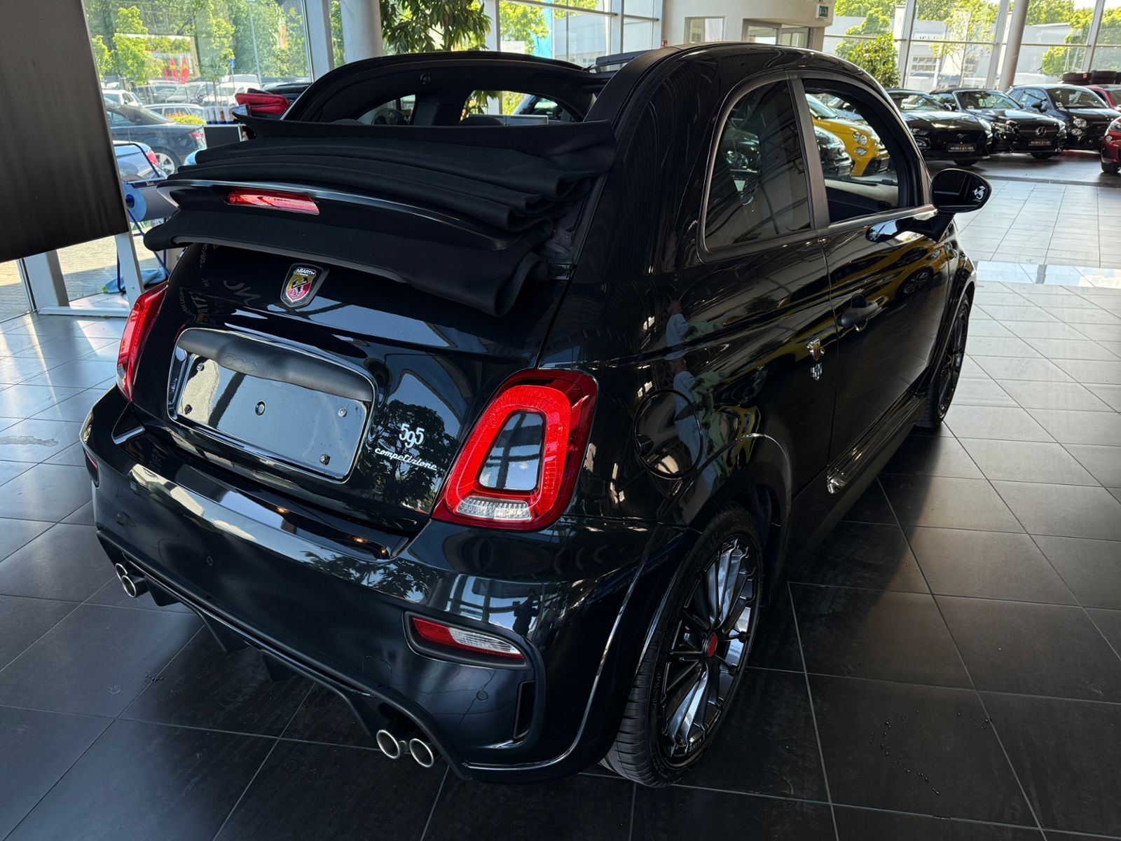 Fahrzeugabbildung Abarth 595C Competizione NAVI ALU