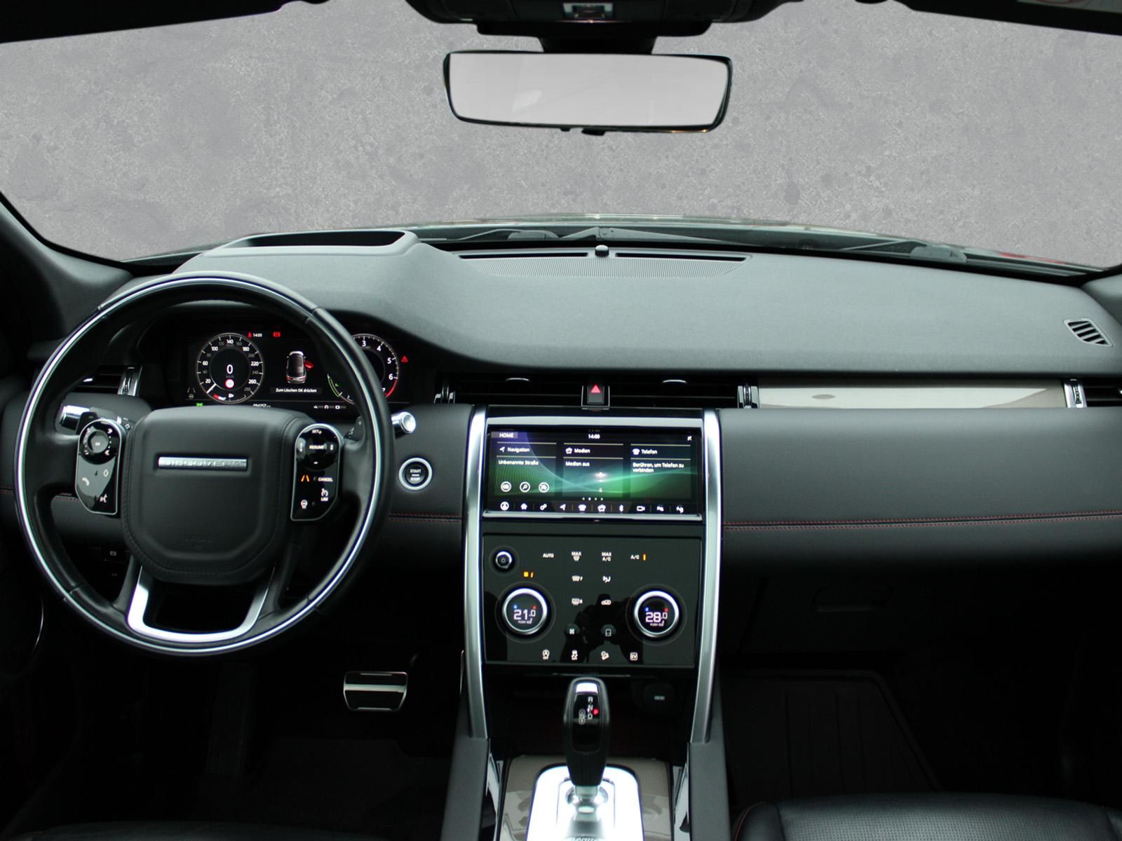 Fahrzeugabbildung Land Rover Land Rover Discovery Sport P300e R-Dynamic SE