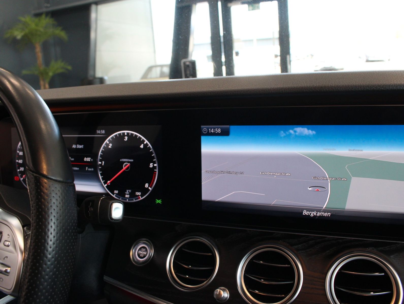 Fahrzeugabbildung Mercedes-Benz E 220 d Sportstyle Edition AMG Line*Widescreen