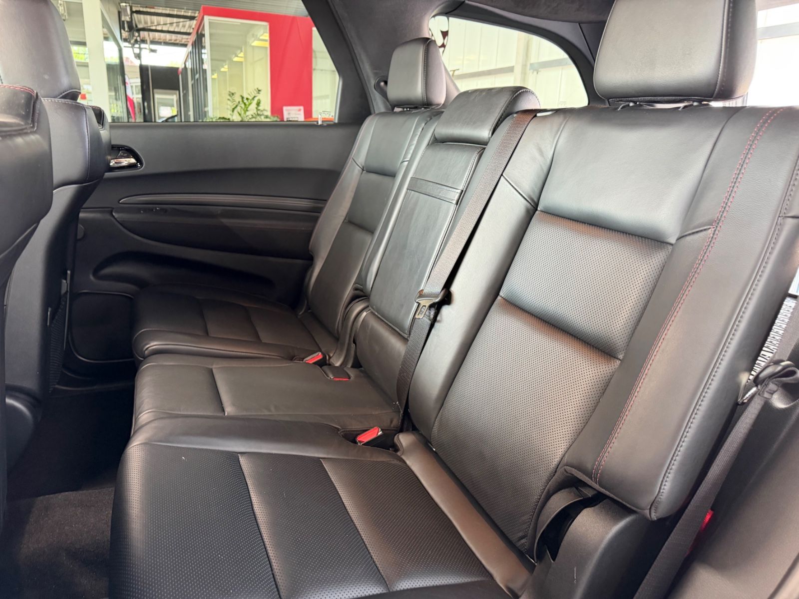 Fahrzeugabbildung Dodge Durango 5,7 HEMI R/T LPG Black-Top 7-Sitzer