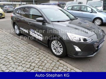 Fahrzeugabbildung Ford Focus Turnier 1,5 110kW Titanium   NAVi/PDC/AUTO