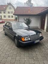 Mercedes-Benz W124 / 1.8 E200 Benzin - Mercedes-Benz 200 mit Schiebetür