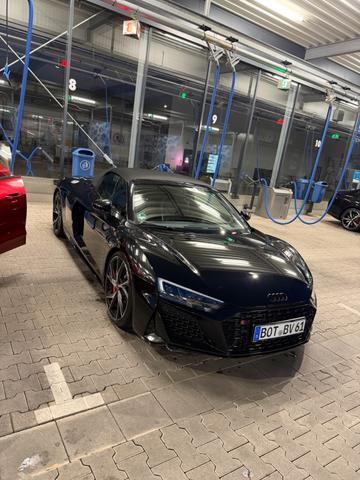 Audi R8 5.2 FSI performance S tronic Spyder RWD -