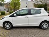 Toyota Top Zustand | Nur 43.000 km | Sehr sparsam | 28€ - Toyota Yaris: 4.4