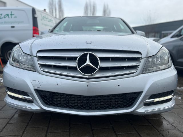 Mercedes-Benz C -Klasse Lim. 180 CGI BlueEfficiency *Automatik