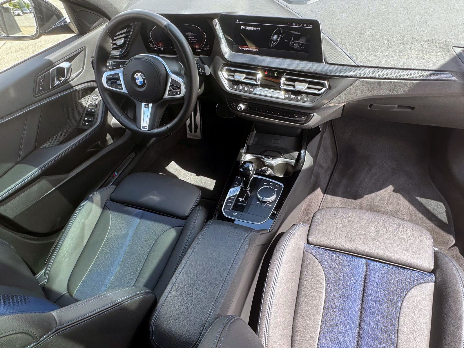Fahrzeugabbildung BMW 118i Steptr. M-Sport LED PANO KAM SHZ CarPlay BT